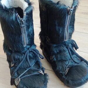 Nakiuk Cold weather Canadian fur boots. Black cow fur - Unisex